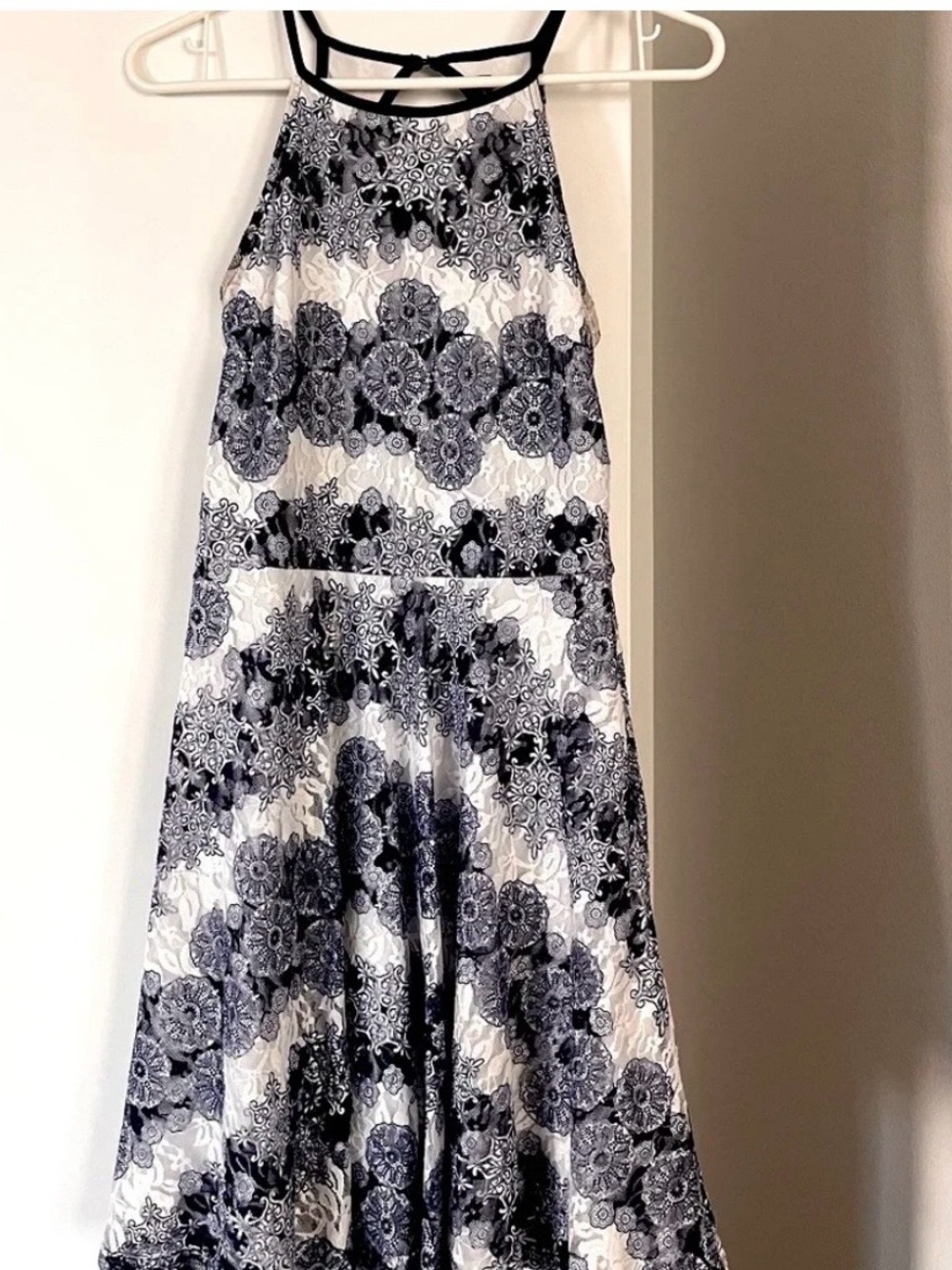 Doe-Roe Navy blue & White Floral Halter Lace Dress